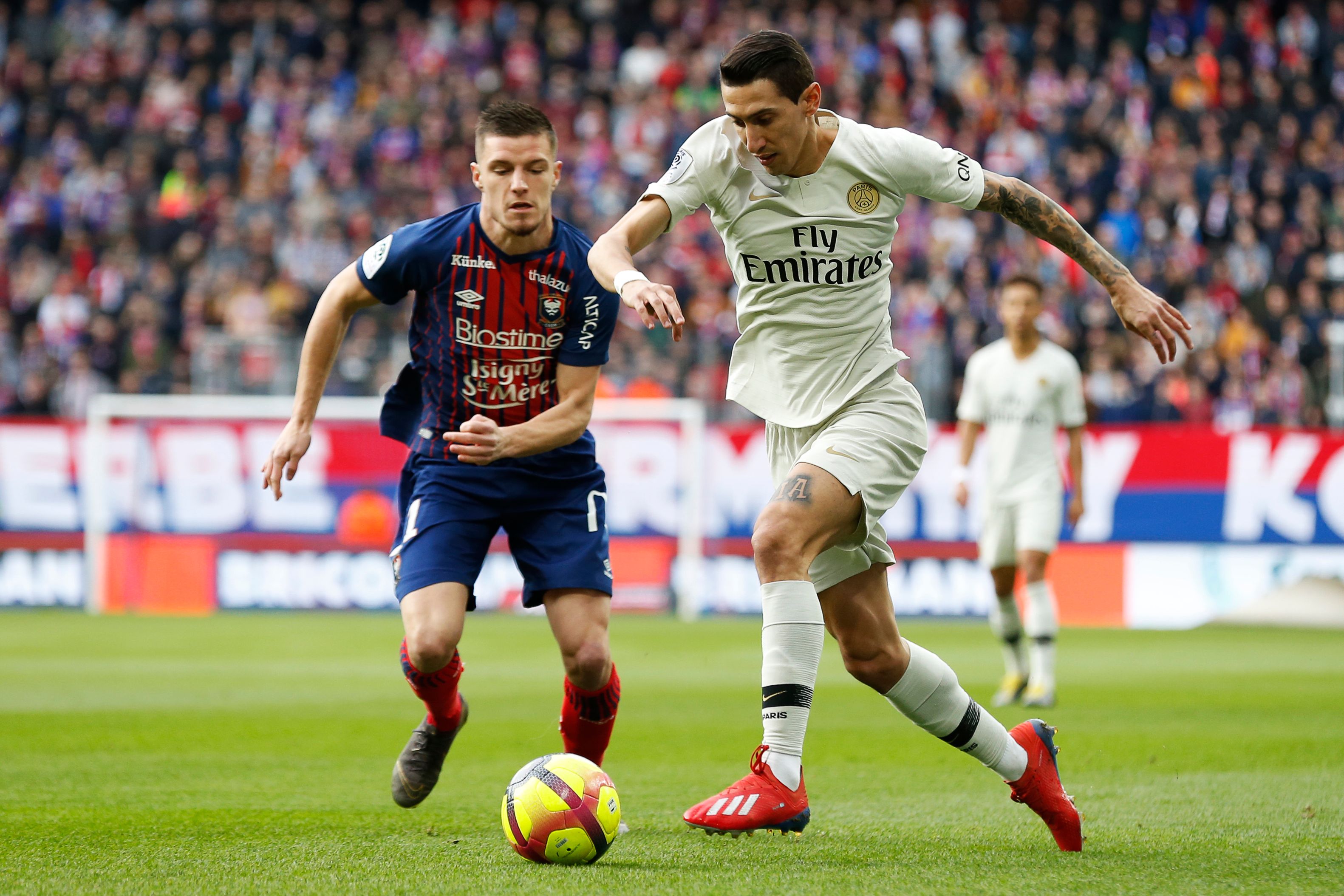 从弗里克的摇头中读懂了一切，巴萨的复兴之路还很漫长 巴塞罗那（弗里克的摇头已说明一切：巴萨复兴仍任重道远 巴塞罗那）