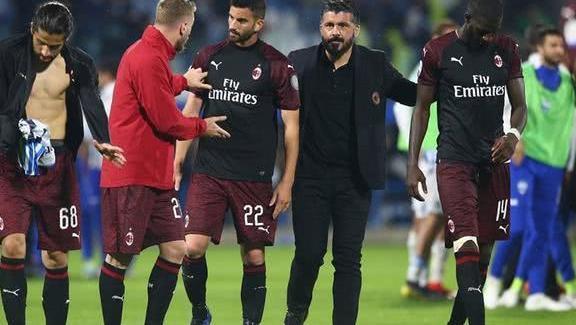 17岁中国少年在美高中拍运动,还清器材贷款（17岁中国少年在美高中拍摄体育赛事，已还清设备贷款）