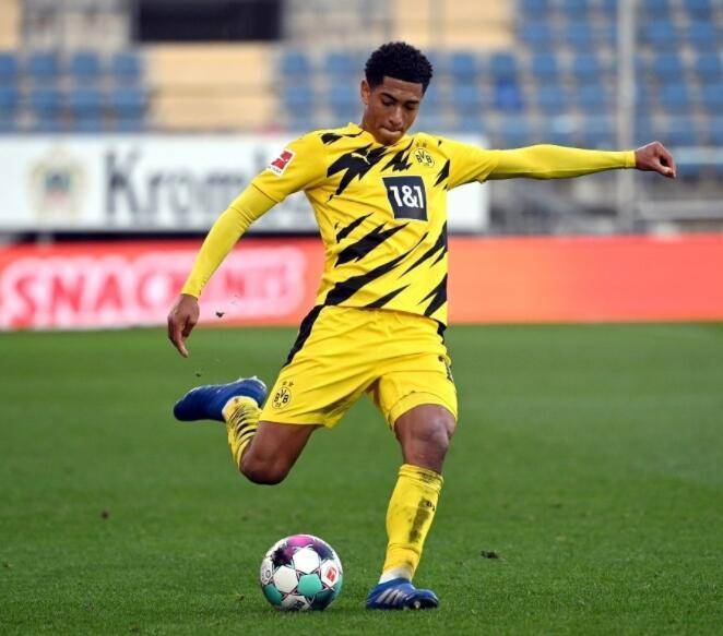 曼纳：冬窗是一个机会，中场是我们的引援关注重点（曼纳：冬窗良机将至，中场是引援首要目标）