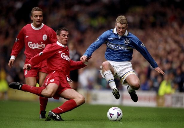 欧文突破防守造成杀伤，制造罚球（欧文强突撕裂防线，搏得罚球）