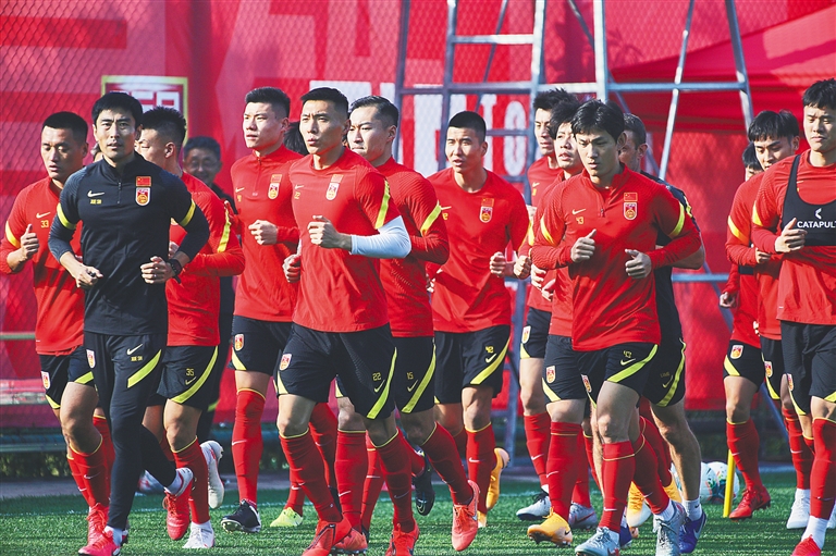 弟媳：外界对内马尔的评价很多时候不公，只会提过去那些争议（弟媳直言外界对内马尔多有不公，总揪着旧争议不放）