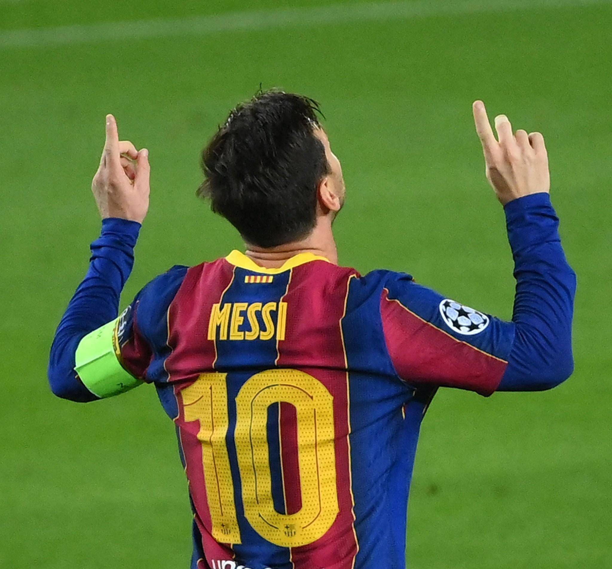 佩德罗首开纪录（佩德罗先拔头筹）