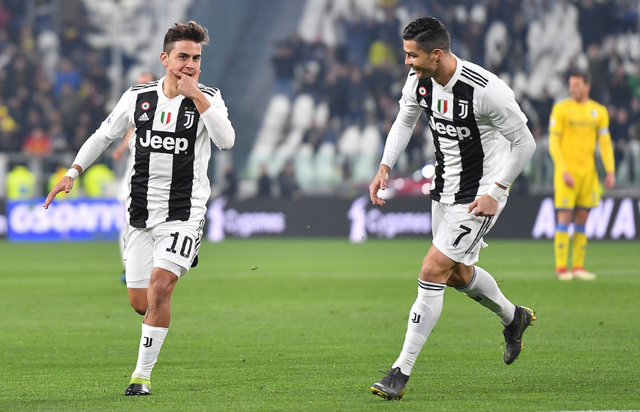 世体：拉波尔塔未回应老佛爷言论，与切尔西管理层共进晚餐（世体：拉波尔塔未置评弗洛伦蒂诺言论，已与切尔西高层共进晚餐）