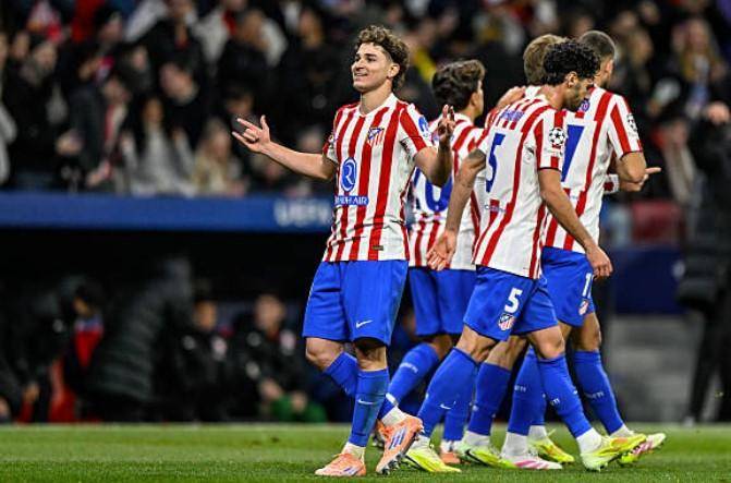 没几场机会了！斯洛特再丢“保命局”，高层对他不信任值提升（机会所剩无几！斯洛特再失保命战，高层信任进一步流失）