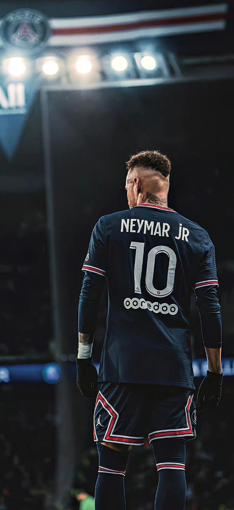 首球来了又没！维尔茨13场0球0助 却已取代萨拉赫称王（首球仍未开张！维尔茨13场0球0助，却已取代萨拉赫登顶）