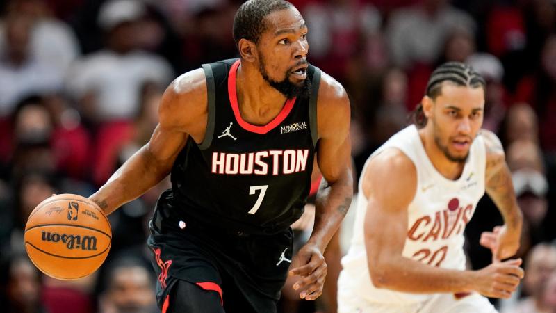 里程碑！米切尔生涯三分命中总数达到1700个（米切尔命中生涯第1700记三分，达成里程碑）